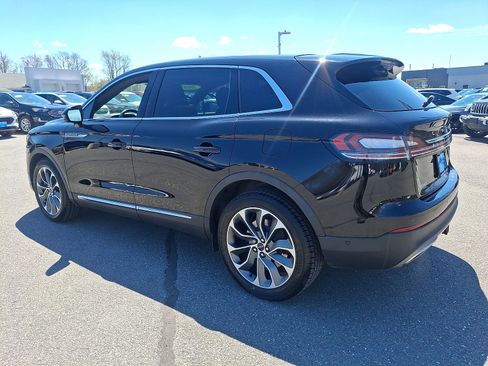 Used 2022 Lincoln Nautilus Reserve AWD/4WD image 4