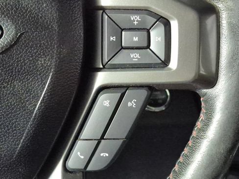 Used 2017 Ford F150 Lariat w/ Equipment Group 502A Luxury AWD/4WD image 13