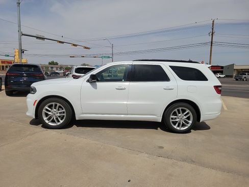 Used 2024 Dodge Durango GT RWD image 4
