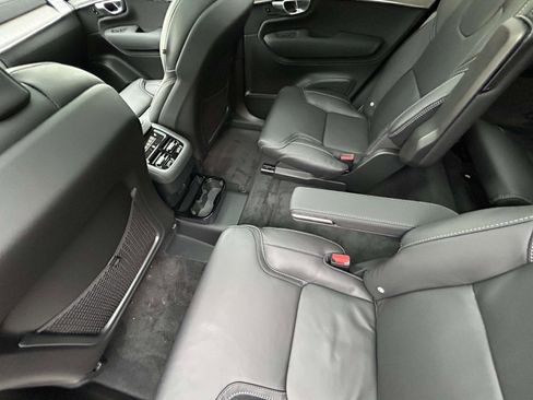 New 2026 Volvo XC90 B5 Ultra image 12