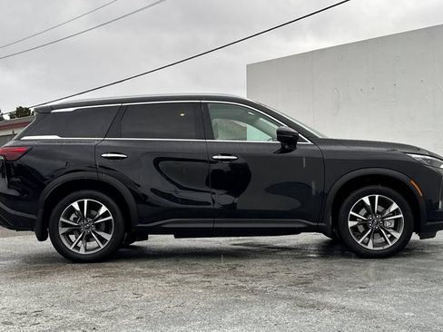Certified 2025 INFINITI QX60 Luxe w/ Vision Package AWD/4WD image 2