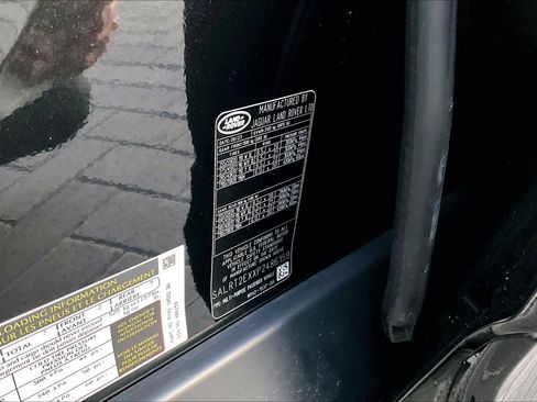 Used 2023 Land Rover Discovery S R-Dynamic image 34