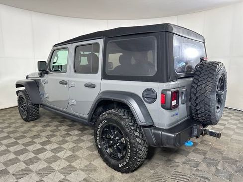 Used 2023 Jeep Wrangler Unlimited w/ Cold Weather Group image 5