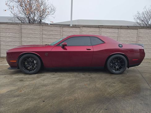 Used 2021 Dodge Challenger SRT Hellcat Redeye image 6
