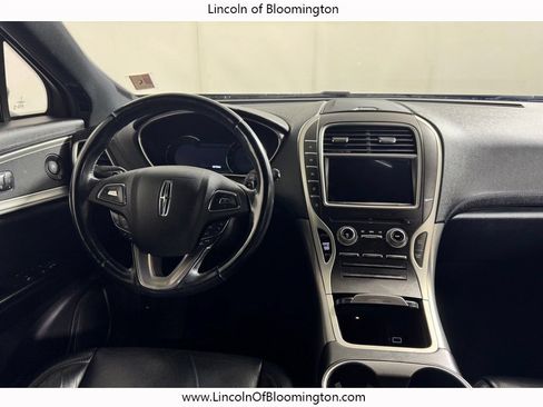 Used 2017 Lincoln MKX Reserve AWD/4WD image 17