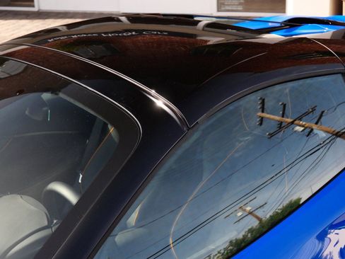 Used 2025 McLaren Artura Spider image 13