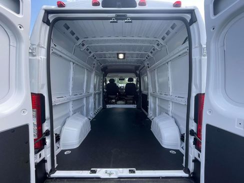 New 2025 RAM ProMaster 2500 w/ Convenience Group image 25