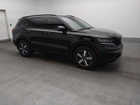 Used 2023 Kia Sorento S image 11