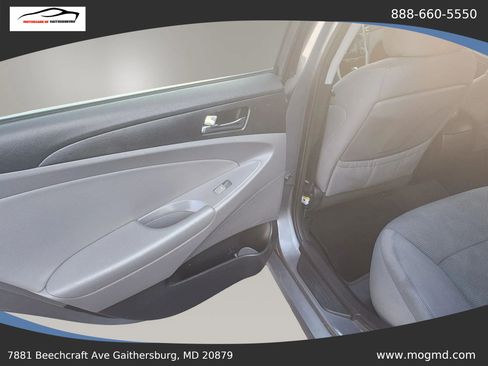 Used 2013 Hyundai Sonata GLS w/ Popular Equipment Pkg FWD image 11