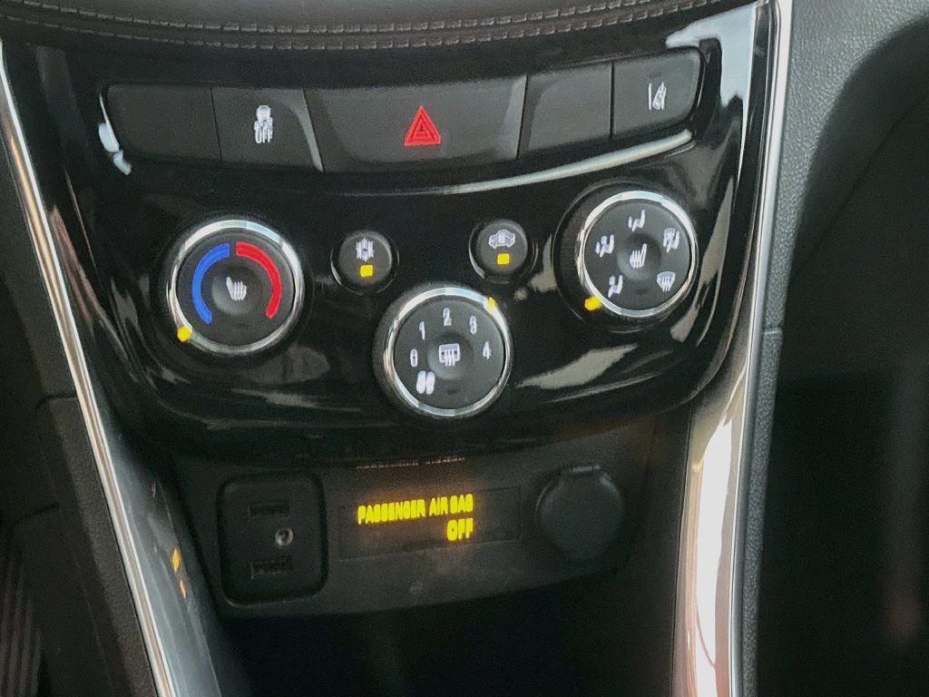 Used 2020 Chevrolet Trax Premier FWD image 12