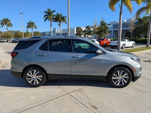 Used 2023 Chevrolet Equinox Premier image 3