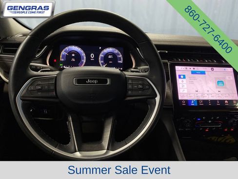 Used 2023 Jeep Grand Cherokee Limited w/ Luxury Tech Group II AWD/4WD image 19