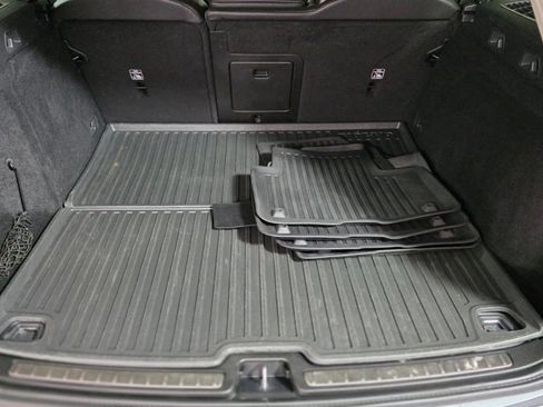 Used 2021 Volvo V60 T5 Cross Country w/ Climate Package image 6