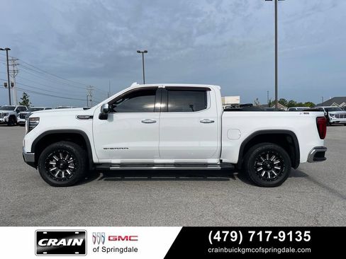 Used 2024 GMC Sierra 1500 SLT w/ SLT Premium Plus Package AWD/4WD image 4