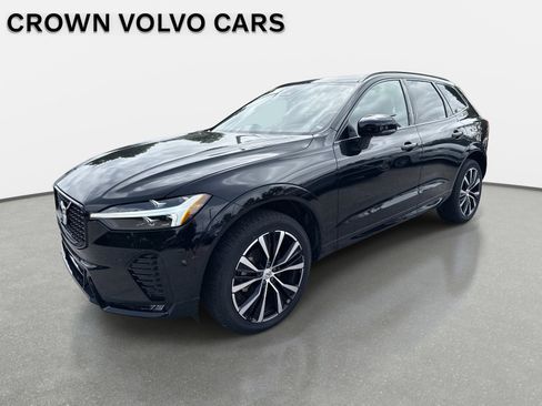 Certified 2025 Volvo XC60 B5 Plus image 8