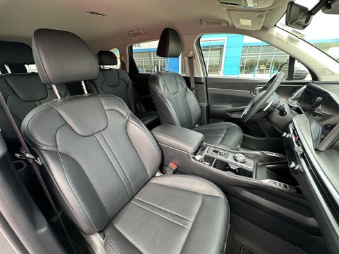 Used 2025 Kia Sorento EX AWD/4WD image 39