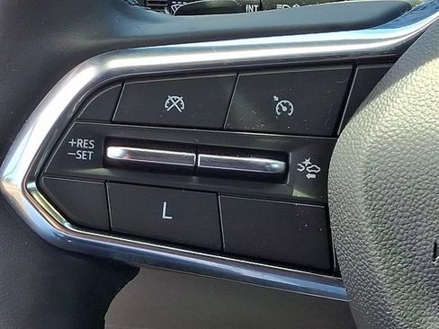 Used 2025 Chevrolet Equinox LT FWD image 21