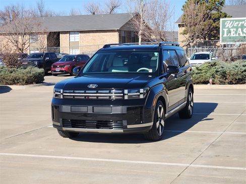 Used 2024 Hyundai Santa Fe Limited image 3