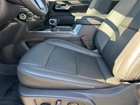 Used 2025 GMC Sierra 1500 SLT w/ SLT Premium Plus Package image 10