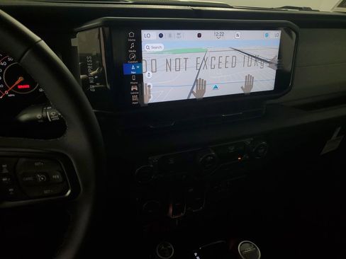 New 2025 Jeep Gladiator Willys image 16