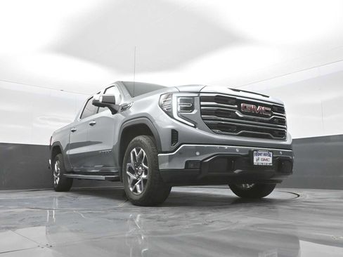 Used 2024 GMC Sierra 1500 SLT w/ SLT Premium Plus Package AWD/4WD image 41