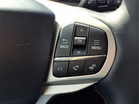 New 2026 Ford Explorer Active image 15