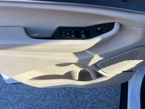 Used 2022 Jeep Grand Cherokee L Limited image 11