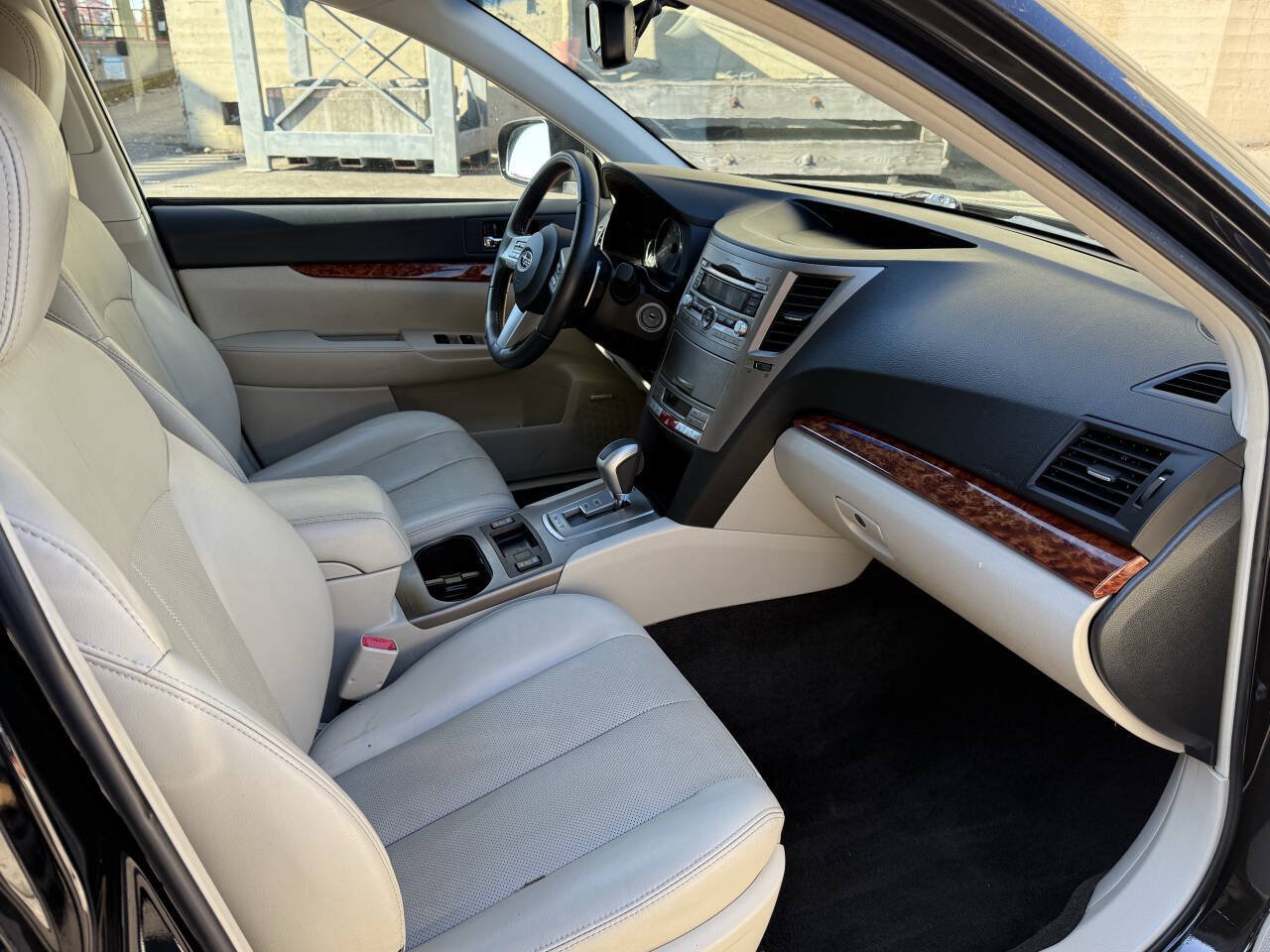 Used 2011 Subaru Outback 2.5i Limited AWD/4WD image 56