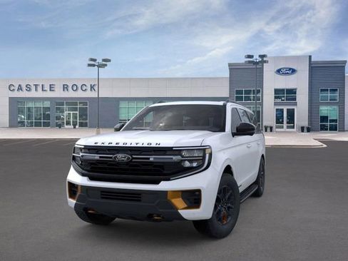 New 2026 Ford Expedition Tremor image 2