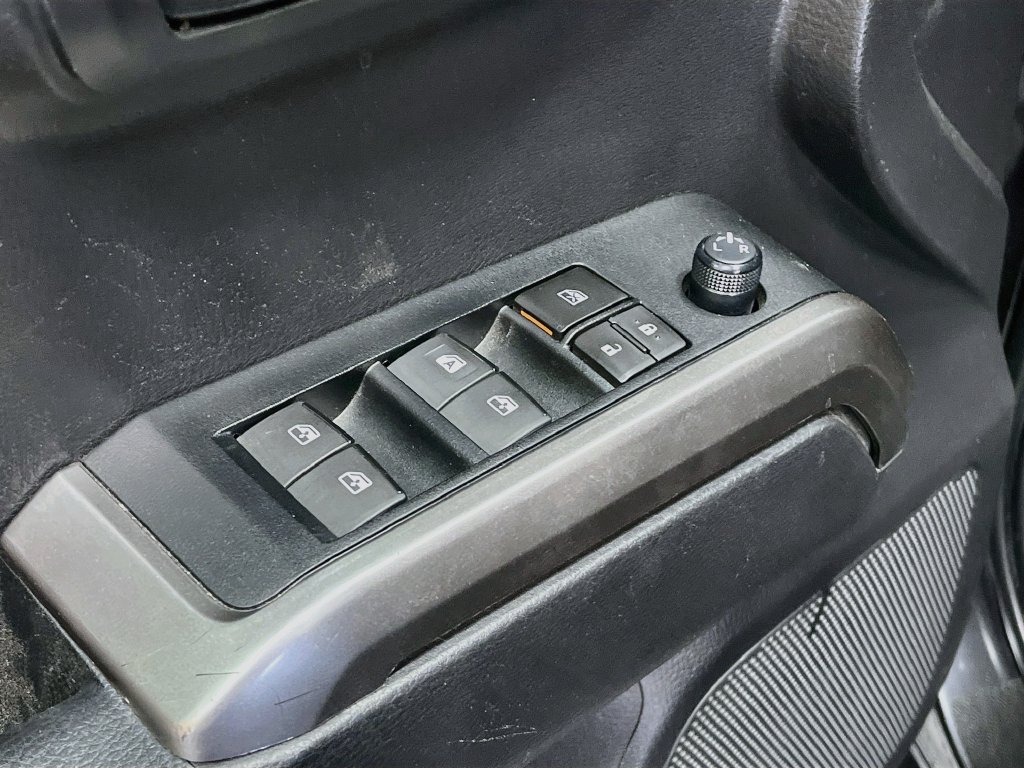 Used 2022 Toyota Tacoma SR5 RWD image 18