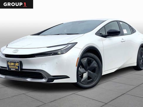 New 2026 Toyota Prius SE image 1