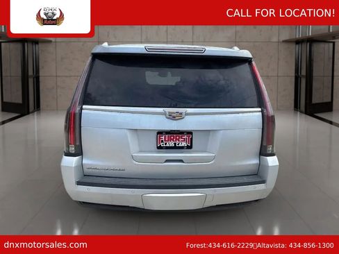 Used 2020 Cadillac Escalade ESV Luxury image 8