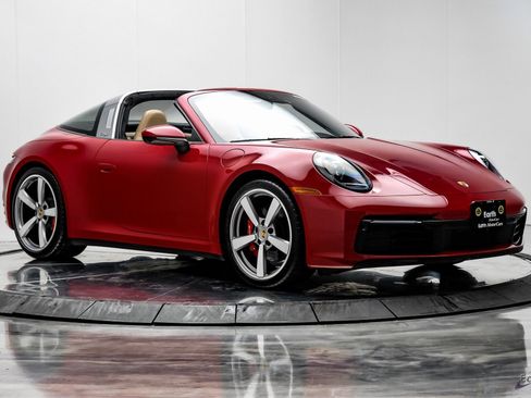 Used 2021 Porsche 911 Targa 4S Heritage Design image 27