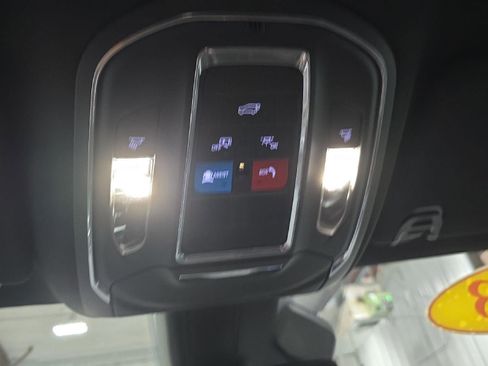 Used 2023 Jeep Wagoneer L Series II image 21