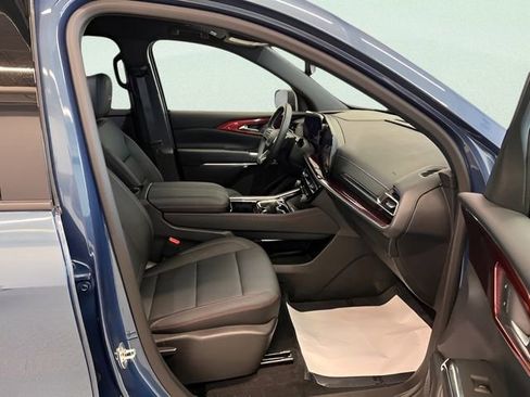 Used 2026 Chevrolet Traverse Z71 w/ Driver Confidence Package AWD/4WD image 15