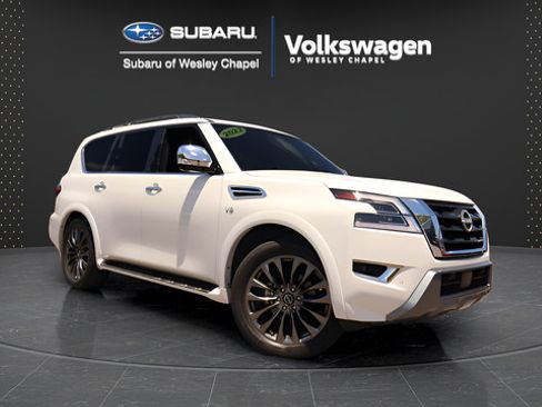 Used 2022 Nissan Armada Platinum w/ Captain's Chairs Package RWD image 1