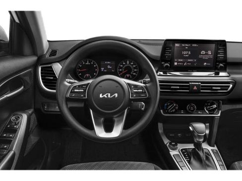 Certified 2022 Kia Seltos LX AWD/4WD image 10