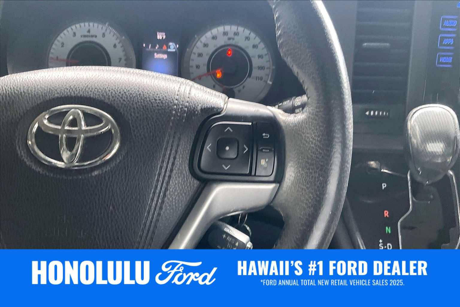 Used 2016 Toyota Sienna SE FWD image 25