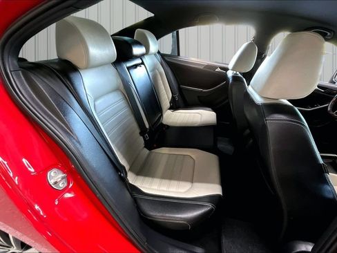 Used 2017 Volkswagen Jetta Sport FWD image 25
