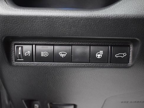 Used 2022 Toyota RAV4 XSE image 16