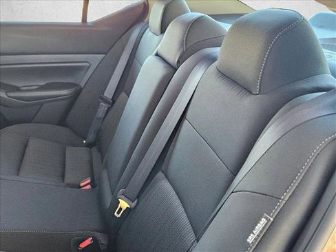 Used 2025 Nissan Altima 2.5 SV image 21