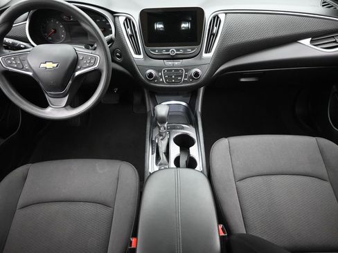 Used 2024 Chevrolet Malibu LT image 12