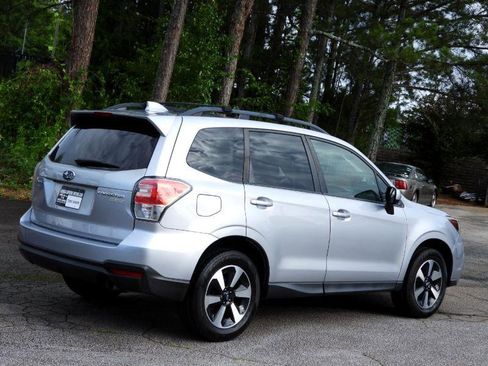 Used 2017 Subaru Forester 2.5i Premium w/ All-Weather Package image 13