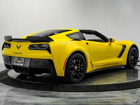 Used 2018 Chevrolet Corvette Z06 image 26