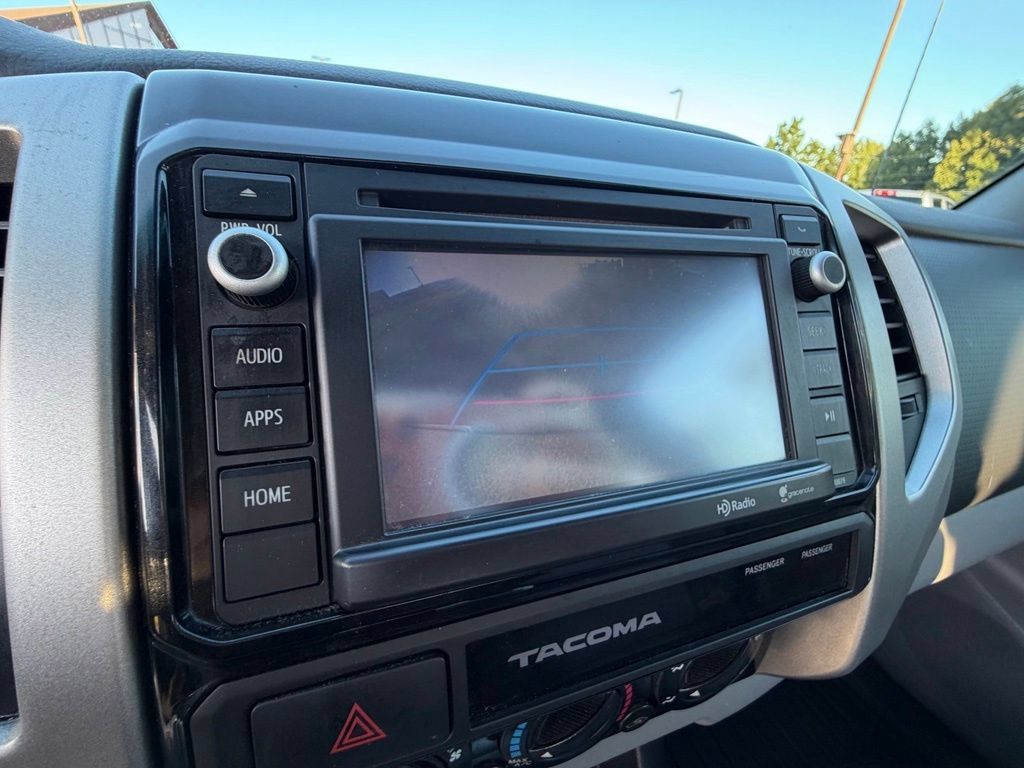 Used 2015 Toyota Tacoma 4x4 Double Cab w/ SR5 Package image 21