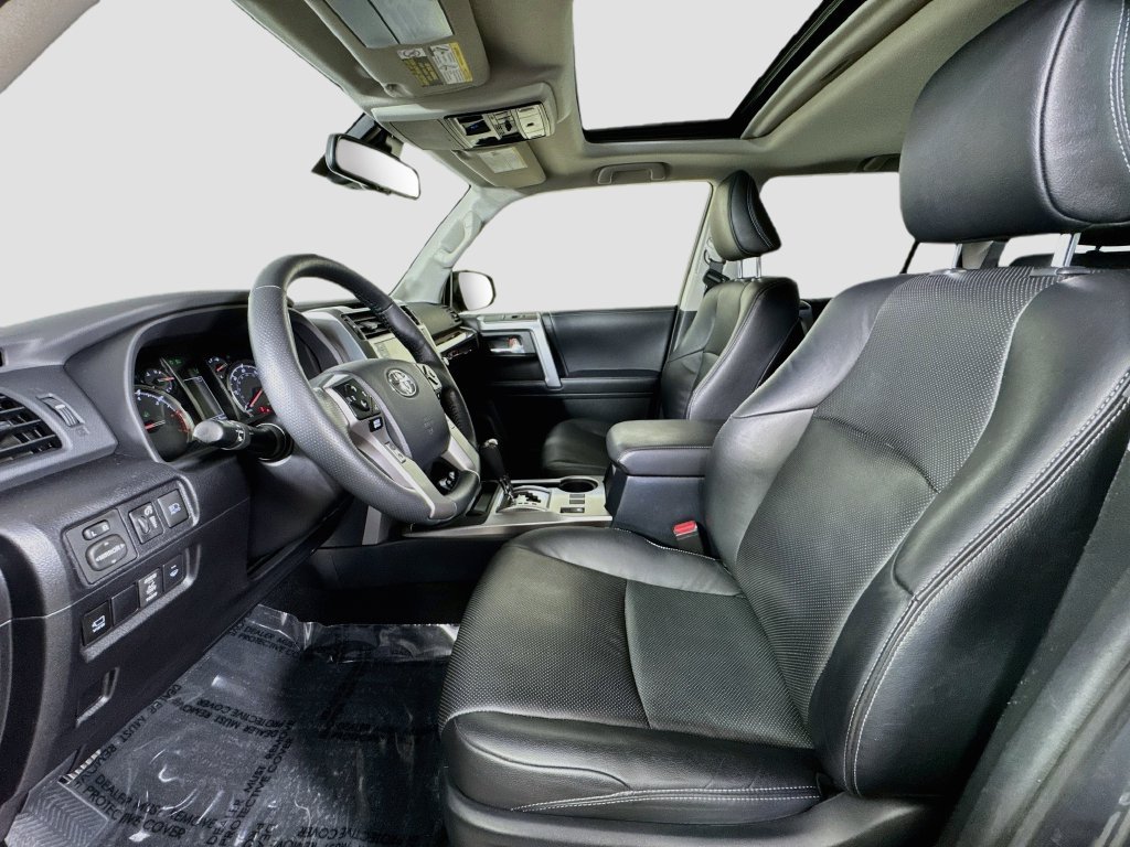 Used 2024 Toyota 4Runner Limited AWD/4WD image 18
