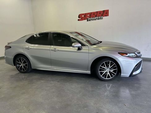 Certified 2023 Toyota Camry SE FWD image 2