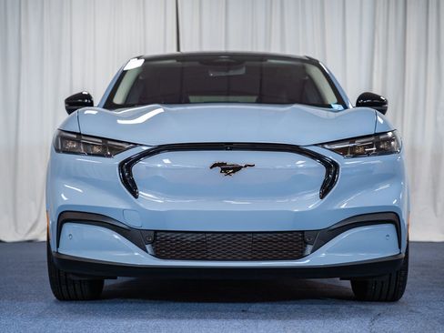 Certified 2025 Ford Mustang Mach-E Premium image 2