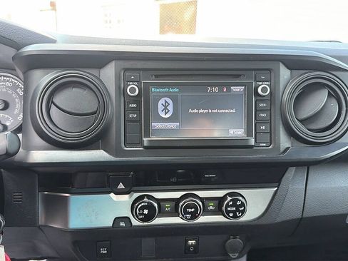 Used 2018 Toyota Tacoma SR w/ SR Convenience Package RWD image 10
