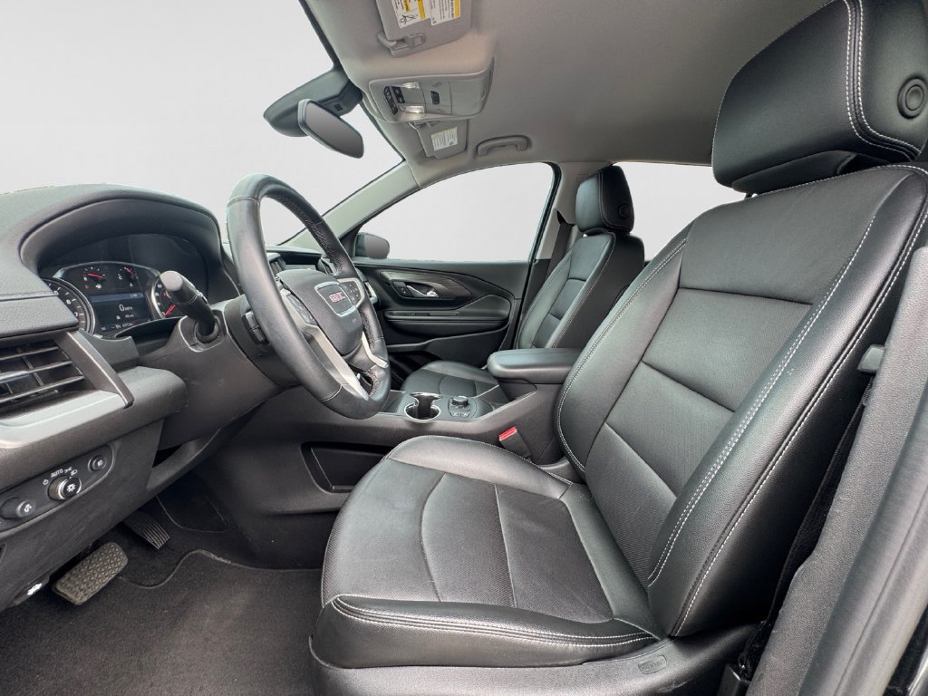 Used 2024 GMC Terrain SLT AWD/4WD image 17